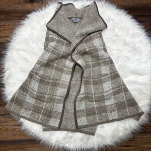 Yaira Wool Blend Open Front Sleeveless Cardigan in Tan Plaid size Small